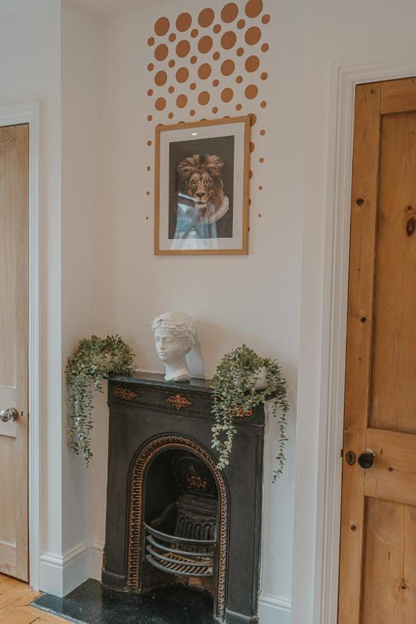 Cotswolds- Homely 2 Bed House With Garden, Wifi - Esho Stays Cirencester Luaran gambar