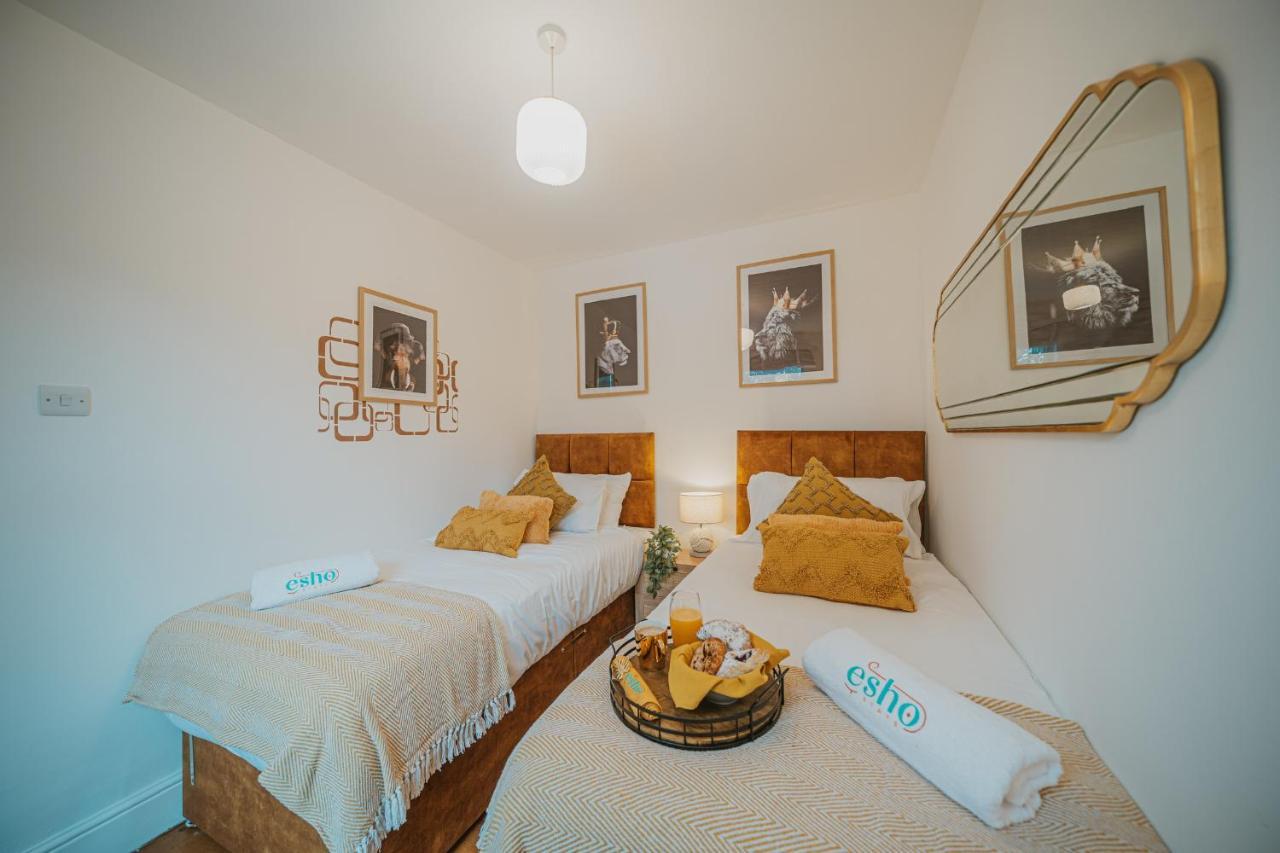Cotswolds- Homely 2 Bed House With Garden, Wifi - Esho Stays Cirencester Luaran gambar