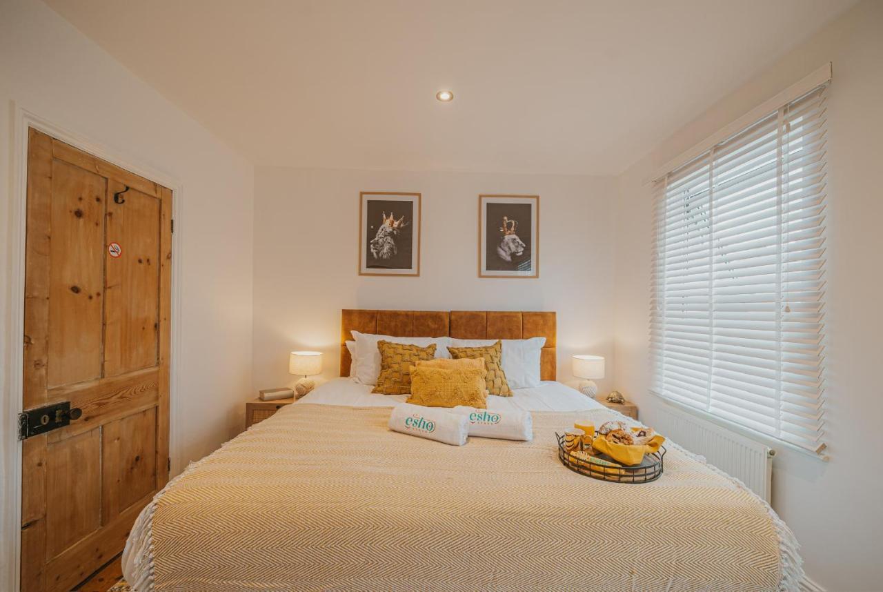 Cotswolds- Homely 2 Bed House With Garden, Wifi - Esho Stays Cirencester Luaran gambar